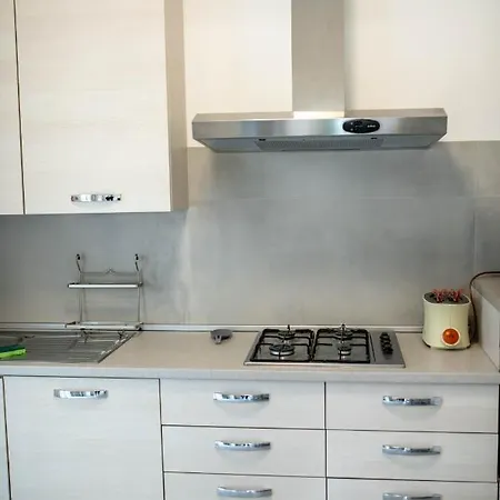 Hotel Pinarella-cervia Intera Casa Privata A 100m Dal Mare 3*